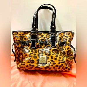 Dooney & Bourke Bag